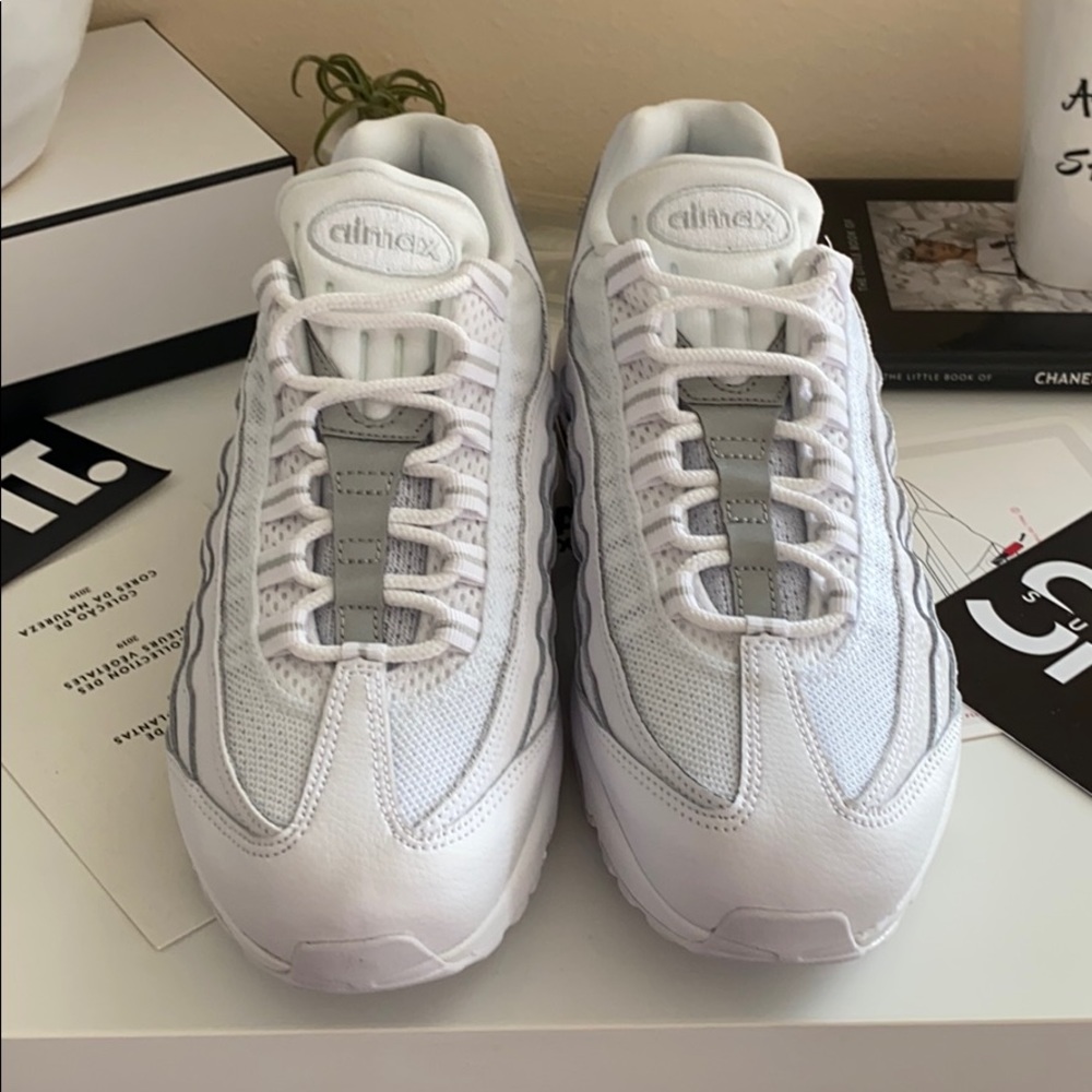 NWT Nike Air Max 95 essential white - Picture 6 of 8